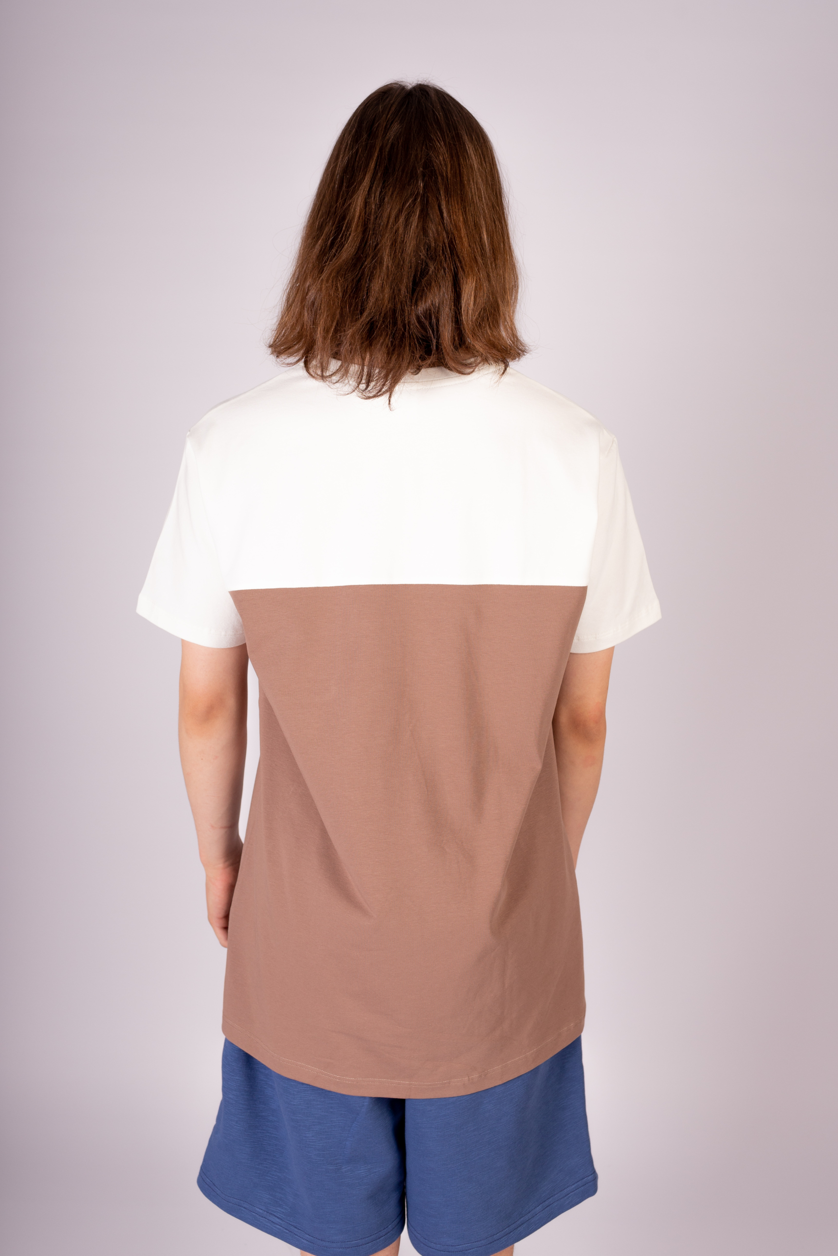 КАРТЕЛЬБ - Футболка колоблок карман - молоч / кофе / графит — изображение 3