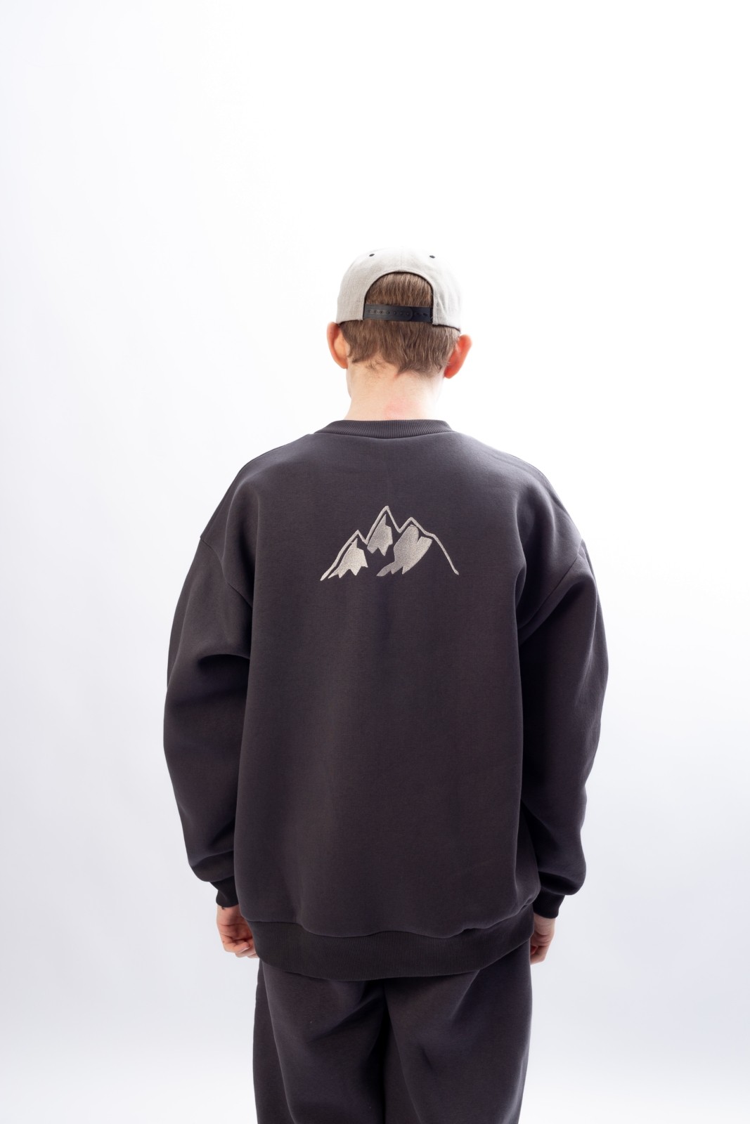 КАРТЕЛЬБ - Свитшот оверсайз - Sopka - темно серый гора - муж — изображение 2
