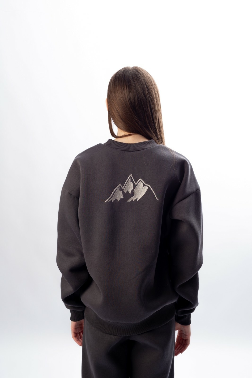 КАРТЕЛЬБ - Свитшот оверсайз - Sopka - темно серый гора - жен — изображение 4