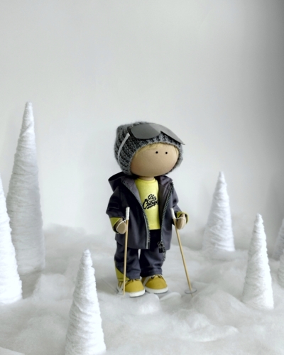 EP Лыжник в сером костюме, ручная работа @elenaprekrasna_ya